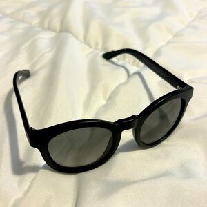 GUCCI Round Frame Sunglasses